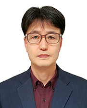 교수 사진